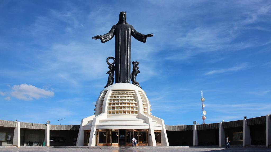 Cristo Rey Mexican Statue