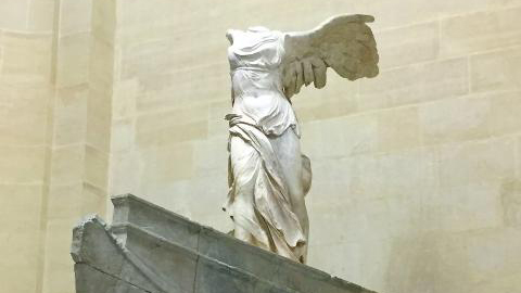 Nike of Samothrace Statue
