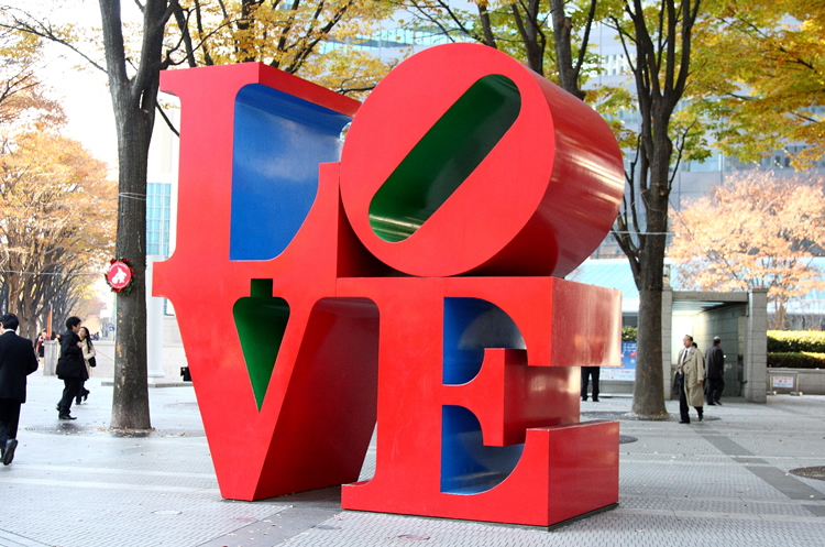 LOVE Sculpture