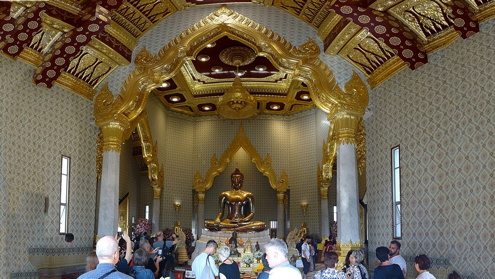 Golden Buddha Statue