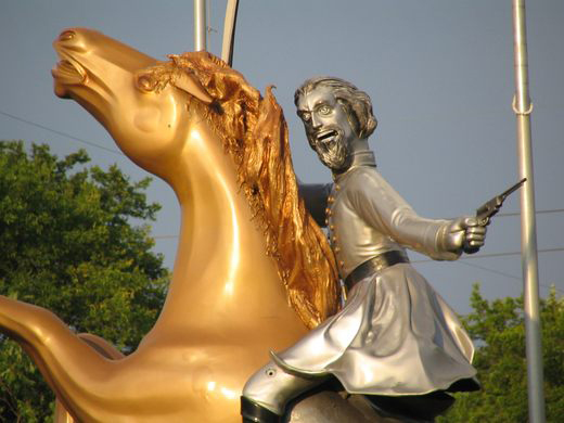 nathan bedford forrest statue