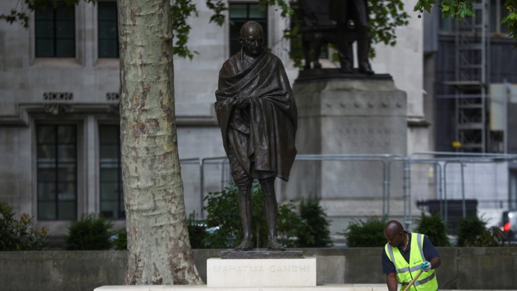 Statue of Mahatma Gandhi