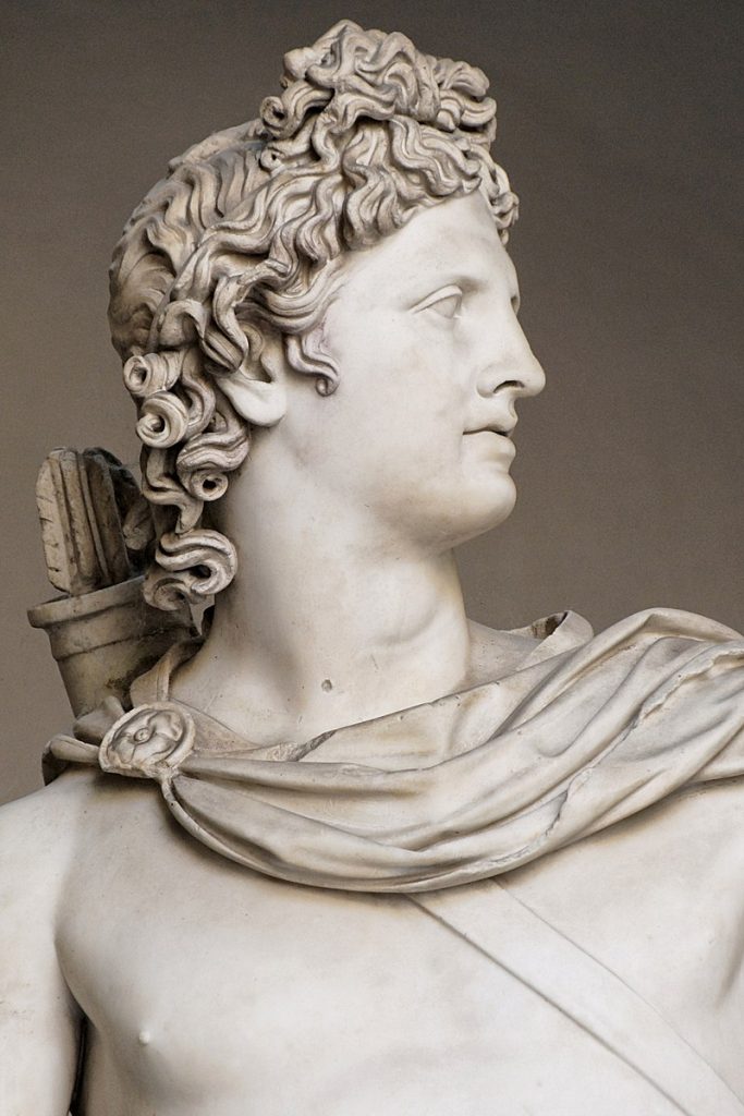 statue of apollo