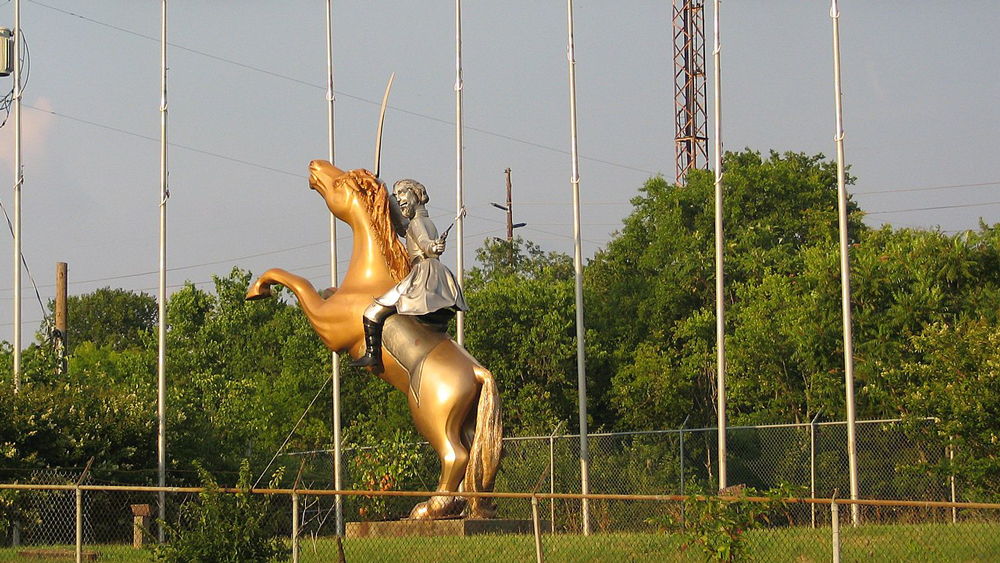 nathan bedford forrest statue