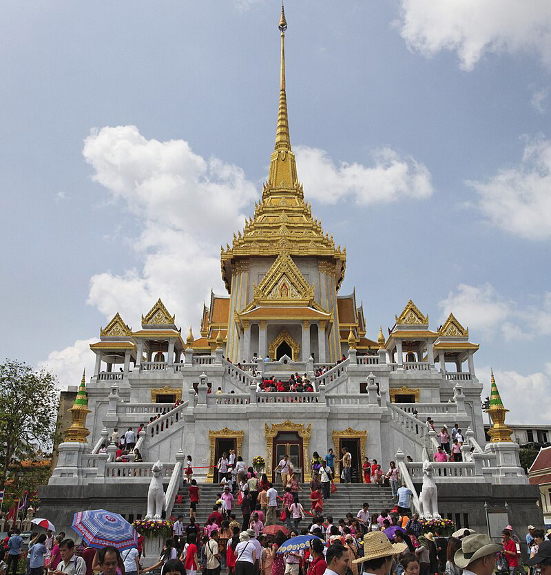 Golden Buddha Statue