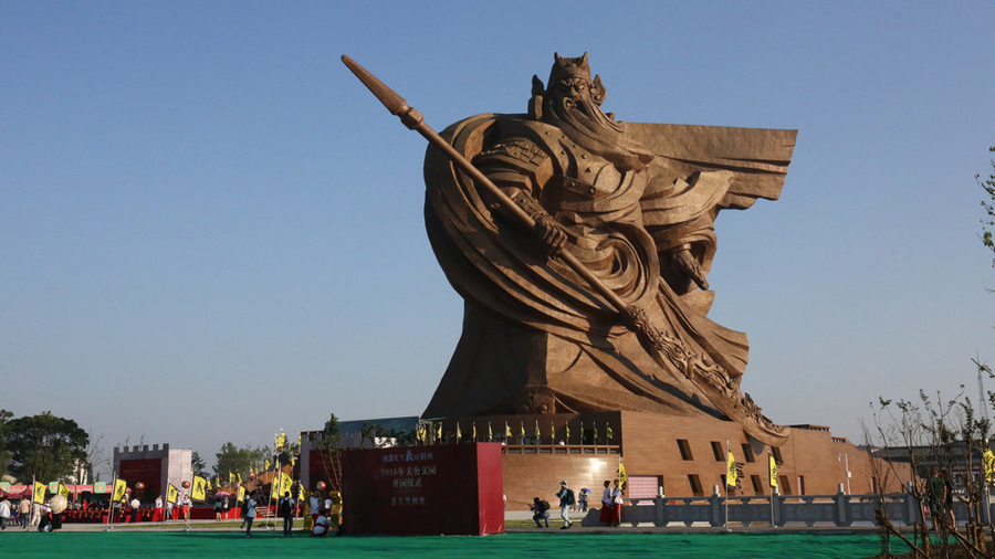 Guan Yu Statue,