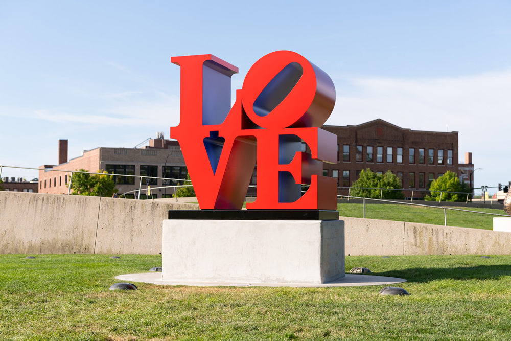 love sculpture