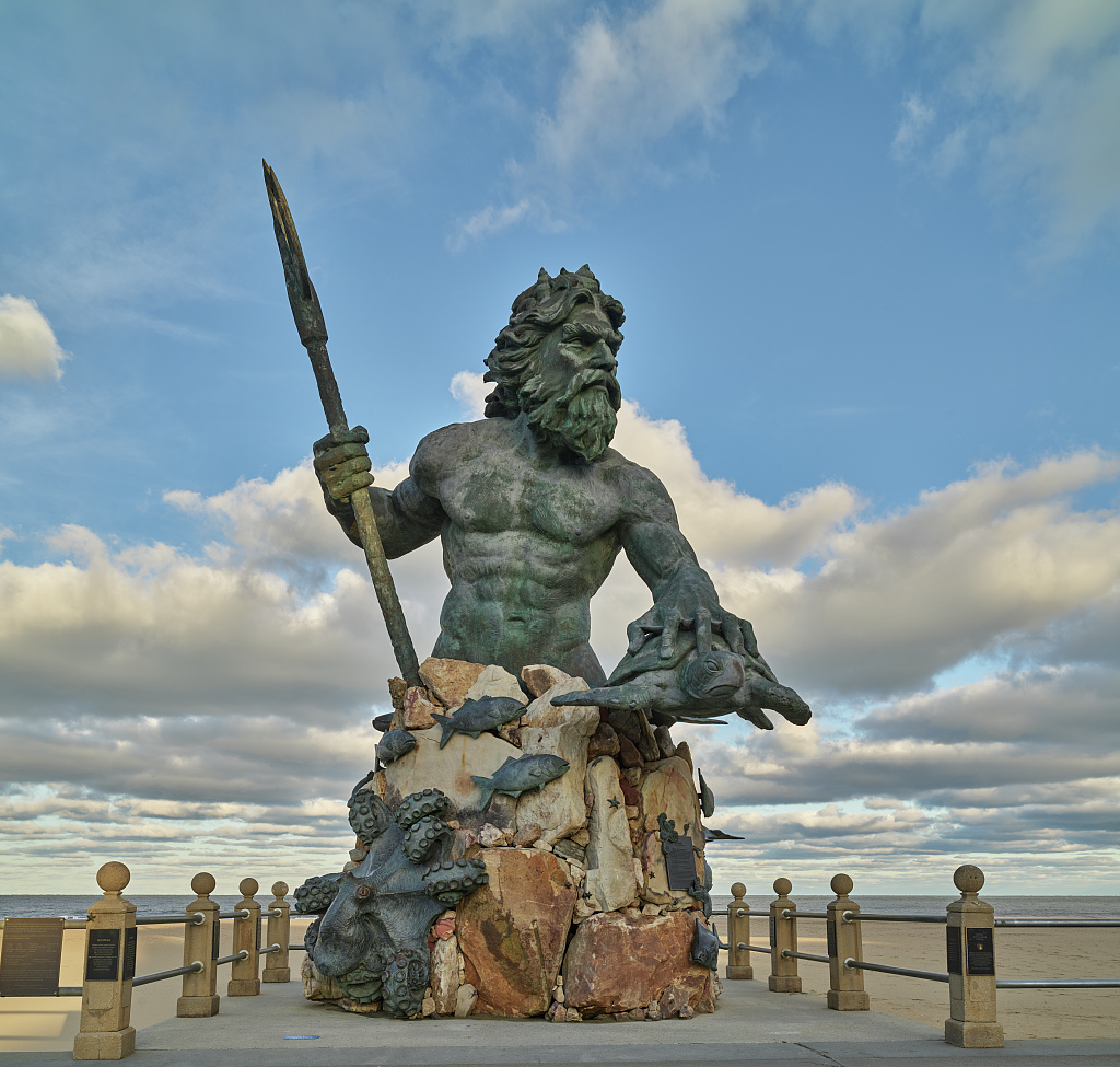 statue of Neptune