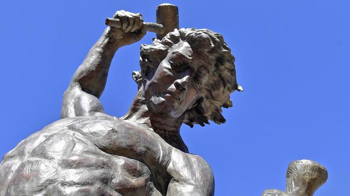 Self Made Man statue