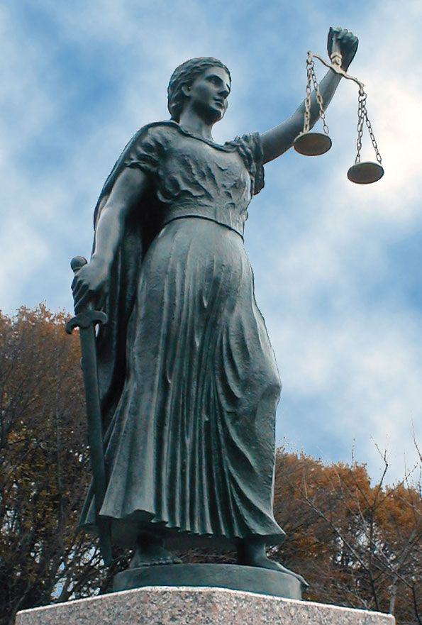 statue of lady of justice