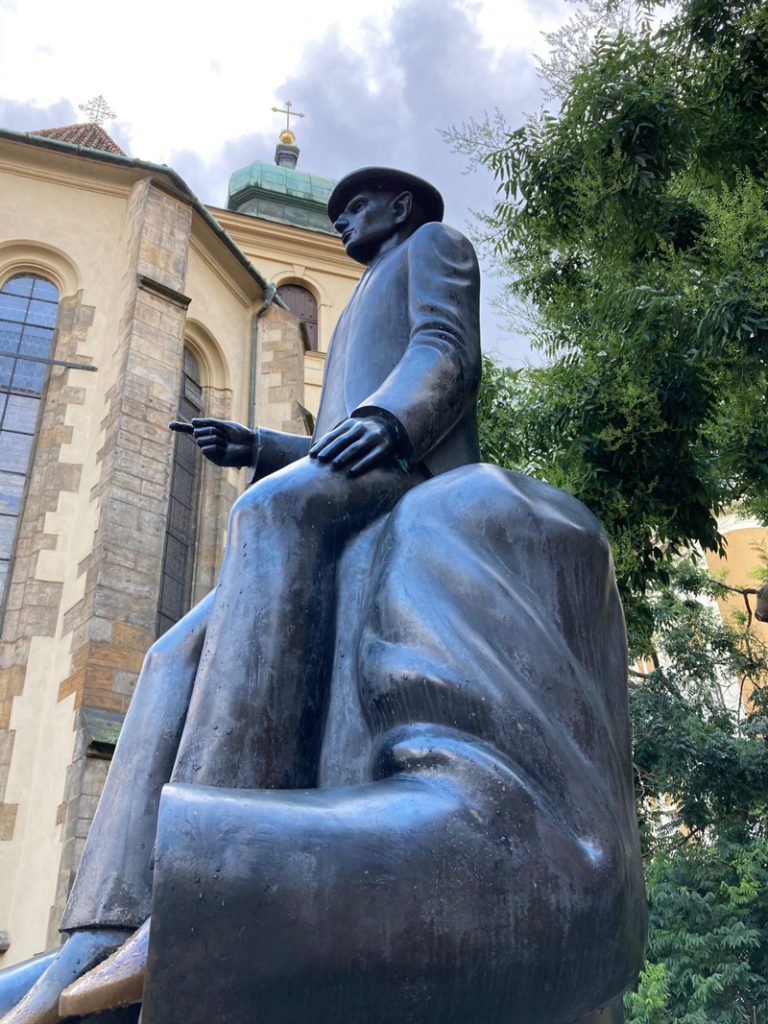 statue of franz kafka