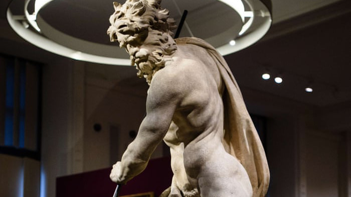 neptune and triton sculpture