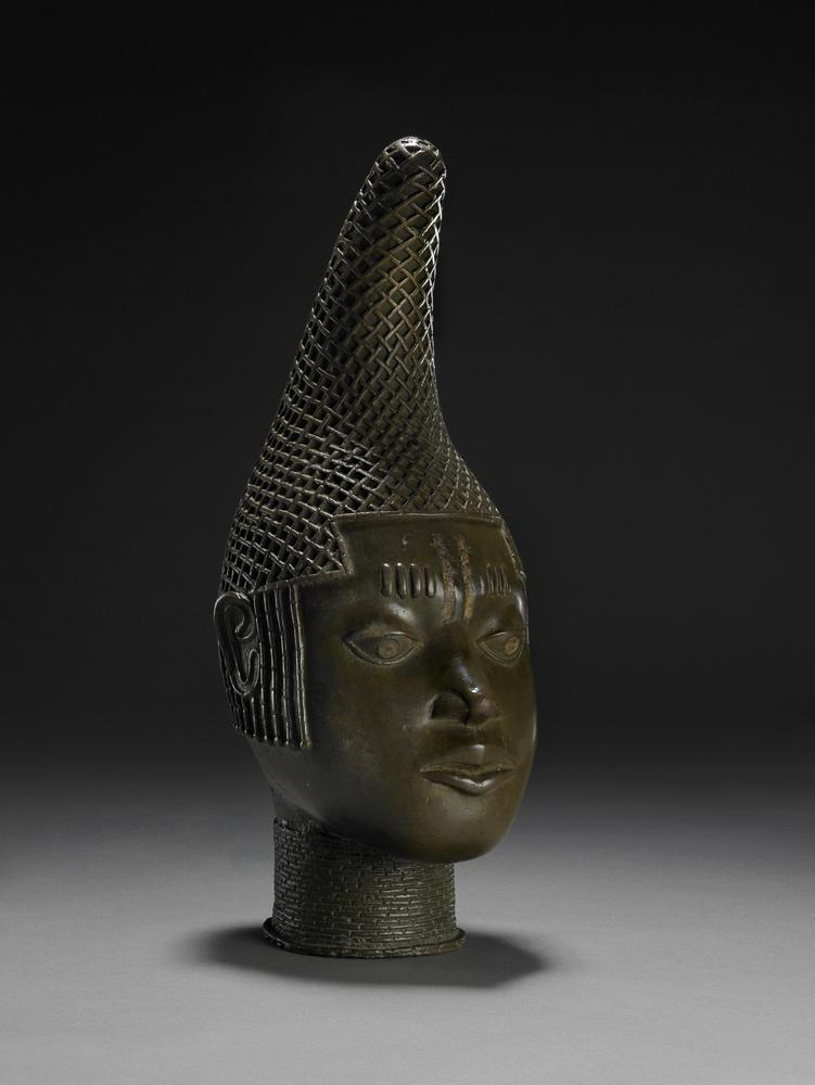 bronze head of queen idia