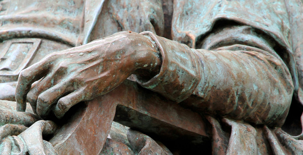 John Harvard Statue