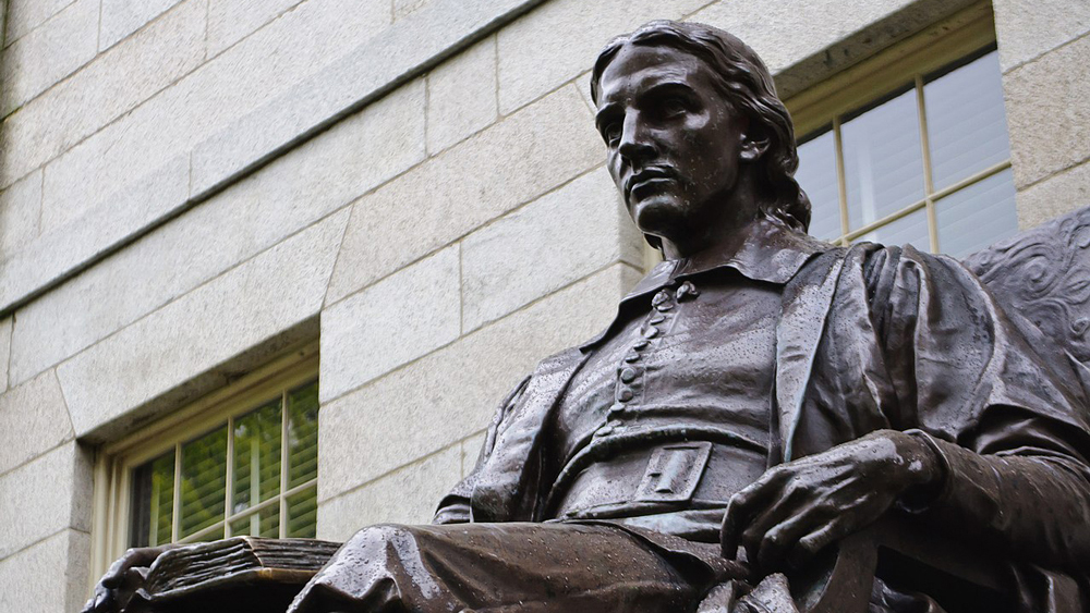 John Harvard Statue