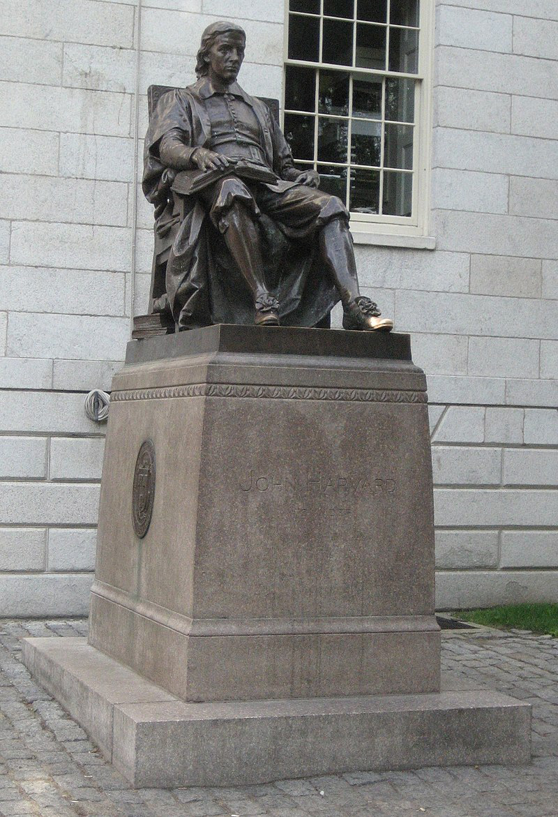 John Harvard Statue