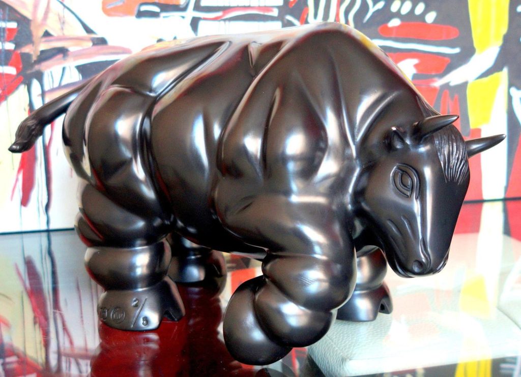 botero bull sculpture