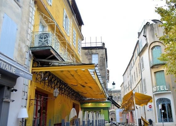 van gogh cafe