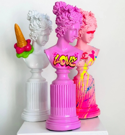 Pop Art Statue