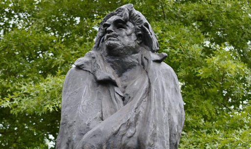 monument to balzac