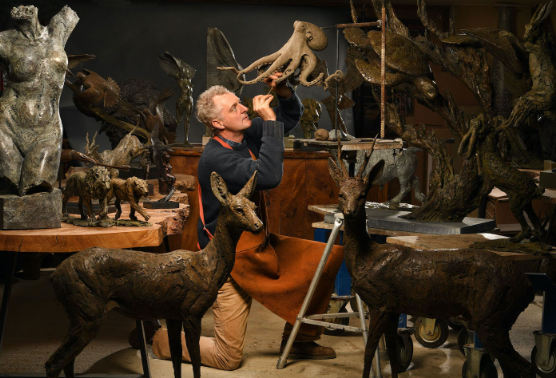 Hamish Mackie Sculptor