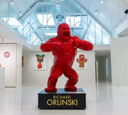 Richard Orlinski’s Iconic Kong Sculpture