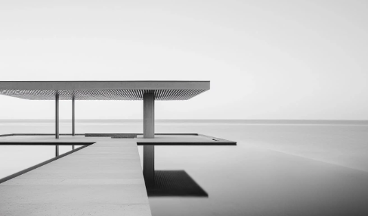 Hiroshi Sugimoto’s Minimal Abstract Forms