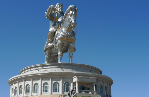 Sculpting Strength and Dominance in Genghis Khan Statues