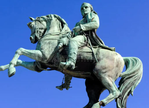 Large-Scale Napoleon Statues for Outdoor Historical Landscapes