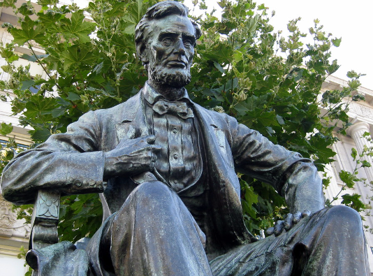 Abraham Lincoln Statues in Civic and Government Spaces