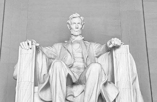 The Role of Scale in Abraham Lincoln Monument Design