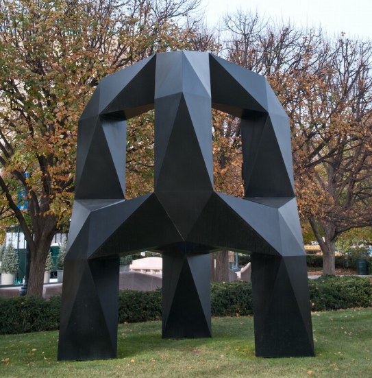 Geometric Shape Sculpture1